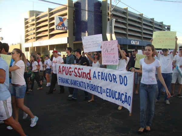 Perzidente da Apurgssind exprica o causo do “R”