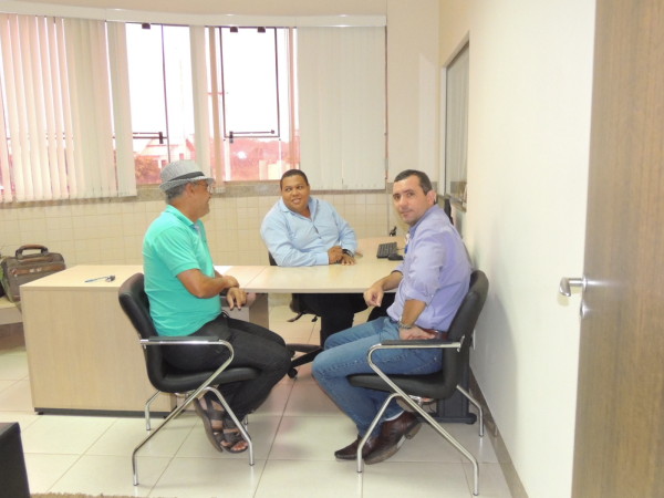 Apug-SSind recebe visita de representantes do Sesc