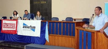 Seções sindicais ampliam campanha contra projetos que atacam a Educação Pública