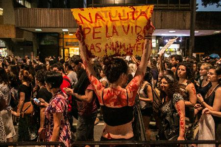 25 de novembro marca a luta pelo combate à violência contra mulher