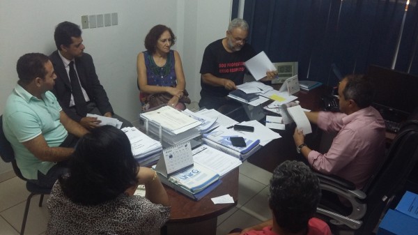 Diretoria da Apug-Ssind é recebida pelo presidente da Fundação Unirg