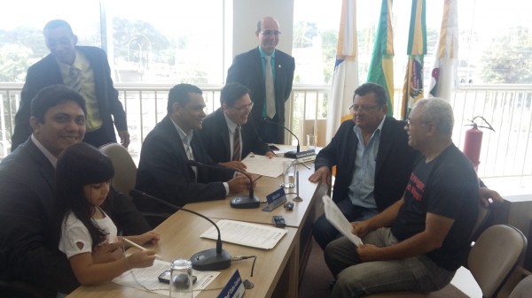 Justiça ainda que tardia. Aprovada recomposição salarial dos professores da Unirg