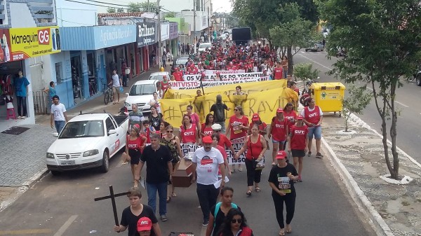 28 de abril: o dia em que os trabalhadores e trabalhadoras pararam o Brasil