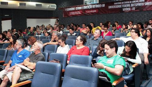 V Seminário Estado e Educação discute a educação como direito e prática da liberdade