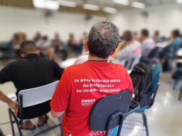 Debates sobre conjuntura e movimento docente apontam necessidade de unidade de ação para 2020