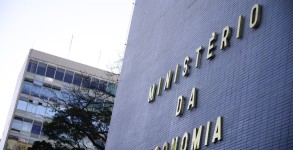 Fachada do Ministério da economia na Esplanada dos Ministérios