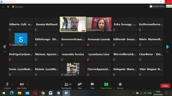 Plenária sobre Movimento Docente e Conjuntura abre os debates do 9º Conad extraordinário
