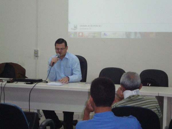 Prof. Adriano Fernandes Moreira publica livro sobre PENHORA