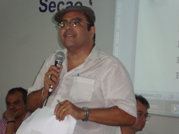 Prof. Paulo Henrique avalia as manifestações populares que tomaram as ruas