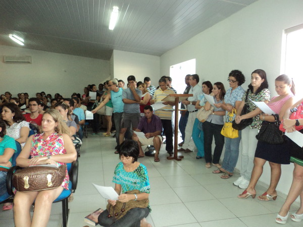 A demissão de professores contratados