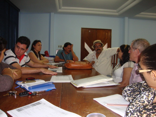 Comissão do Concurso Público Docente: a primeira tarefa foi ouvir