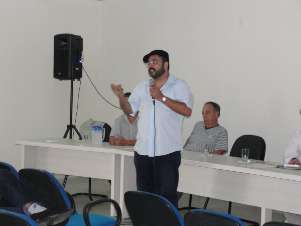 Prof. Paulo Henrique publica livro sobre TRABALHO ESCRAVO