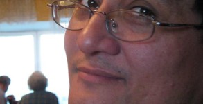 312323_104487239733236_145406389_n