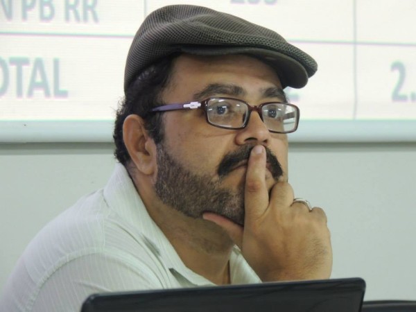 Professor da UnirG é convidado a lançar livro no Rio