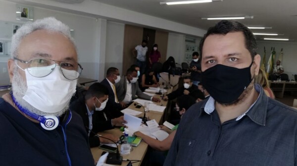 Câmara aprova Recomposição de 2020 e prefeita fecha acordo para reposição de 2019 e retroativos