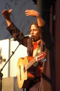 Éverton dos Andes, cantor, compositor, cineasta e historiador