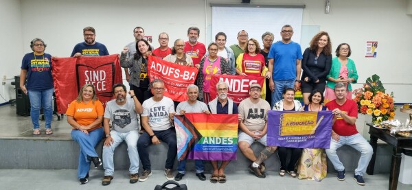 APUG PARTICIPOU DO ENCERRAMENTO DA SEMANA DE LUTAS DAS IEES/IMES EM FEIRA DE SANTANA
