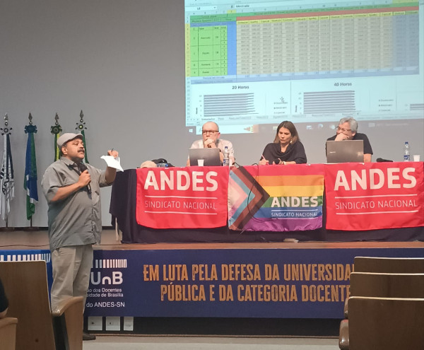 Professor Paulo Henrique participou de Encontro do Andes em Brasília